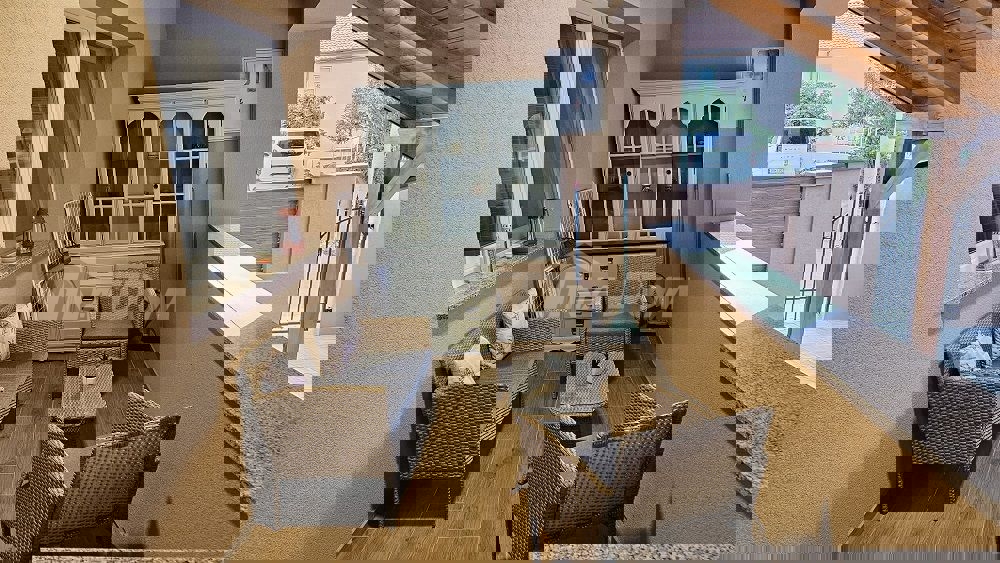 Immobile completamente ristrutturato in ottima posizione.