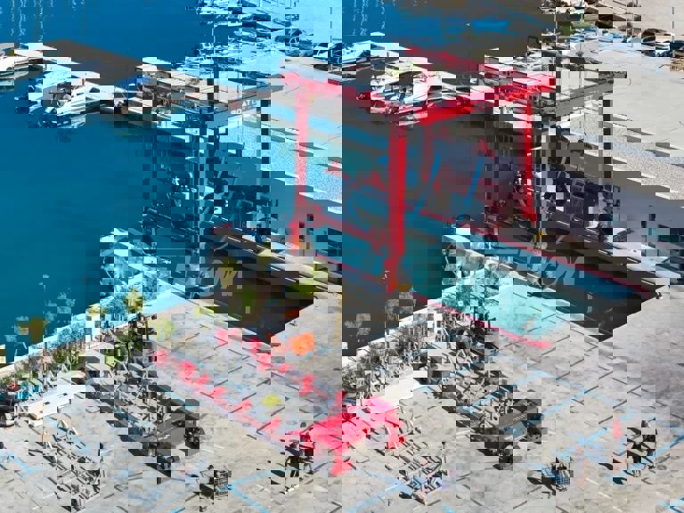 Terreno edificabile 1.915 m² – Drage (Comune catastale di Pakoštane), Zara