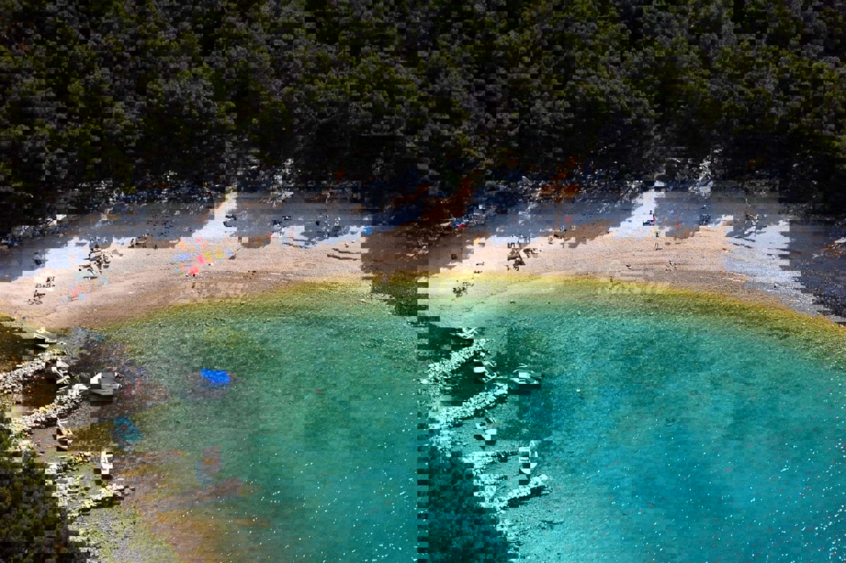 Terreno edificabile 1.915 m² – Drage (Comune catastale di Pakoštane), Zara