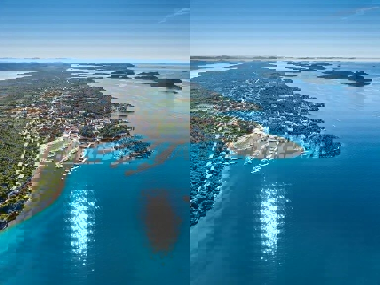 Terreno edificabile 1.915 m² – Drage (Comune catastale di Pakoštane), Zara