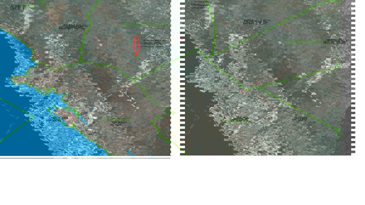 Terreno nella zona MR a Bokanjac, Zara – con uliveto  Češki (Čeština):