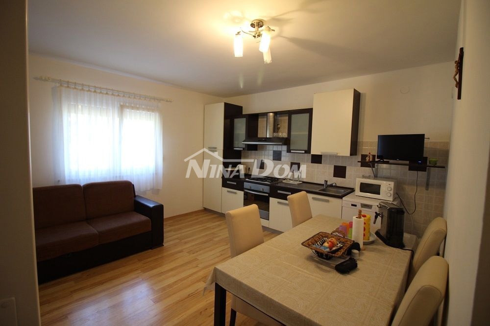 Proprietà indipendente con ampio giardino.