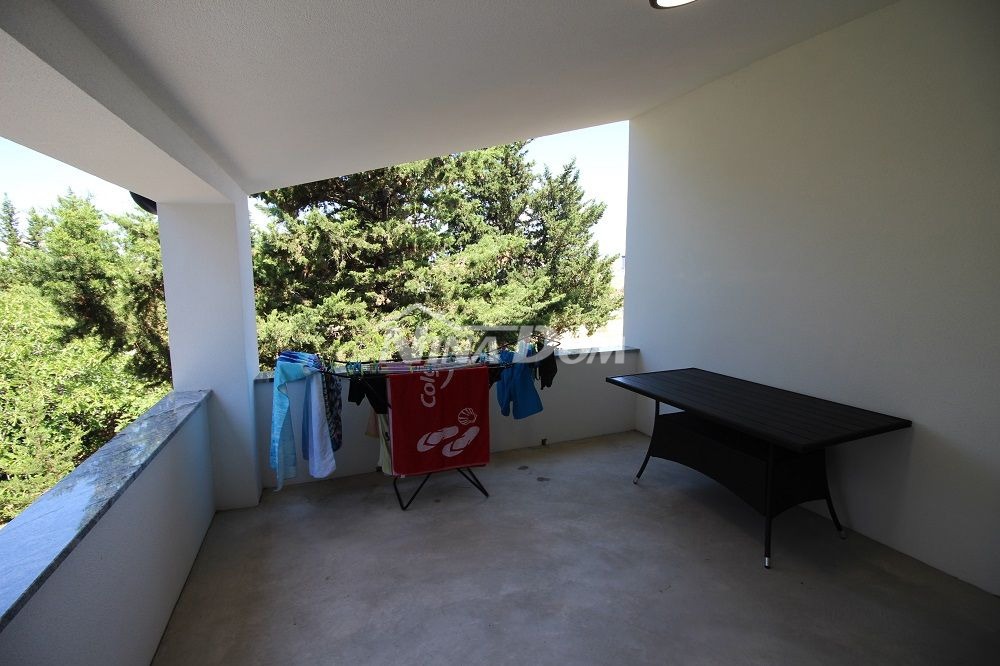 Proprietà indipendente con ampio giardino.