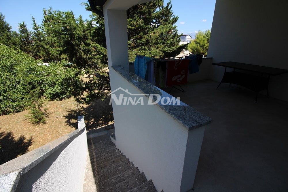 Proprietà indipendente con ampio giardino.