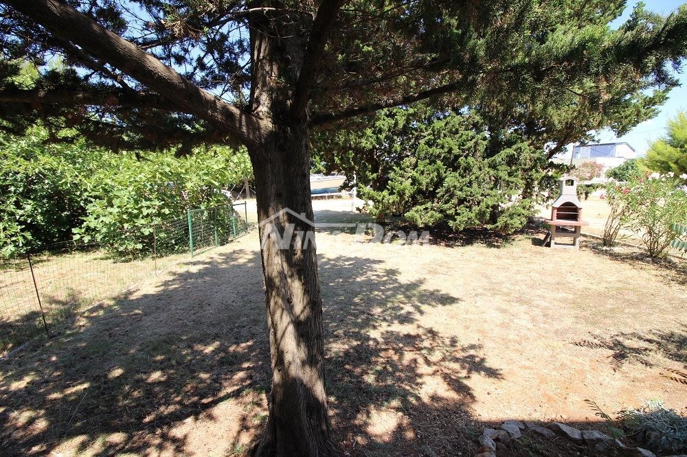 Proprietà indipendente con ampio giardino.