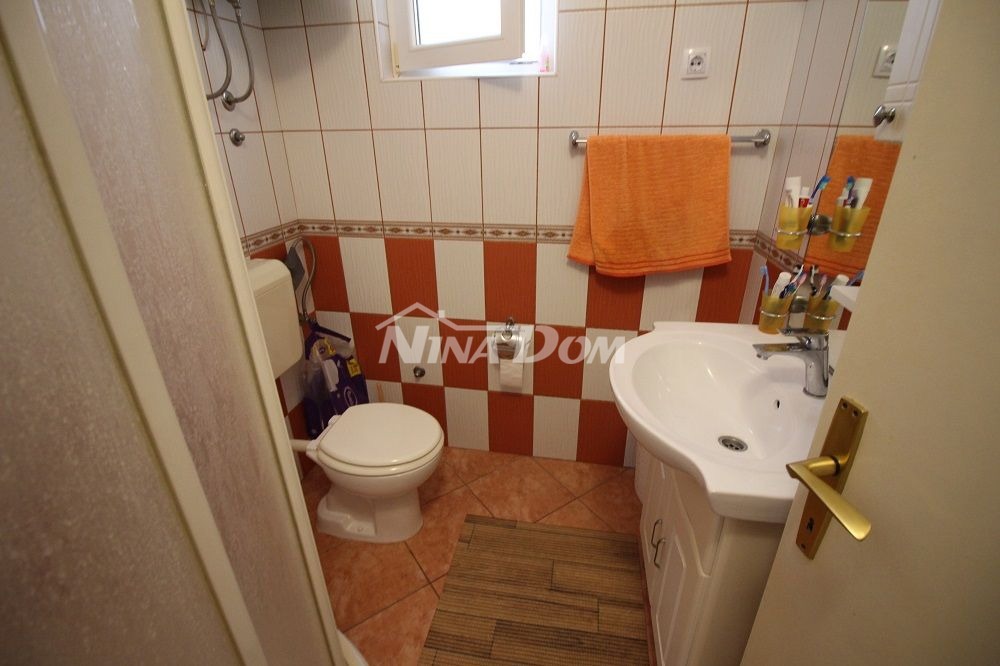 Proprietà indipendente con ampio giardino.