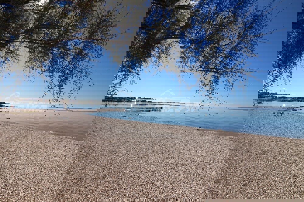 Sul lato sud dell'isola di Vir, condominio completamente ristrutturato.