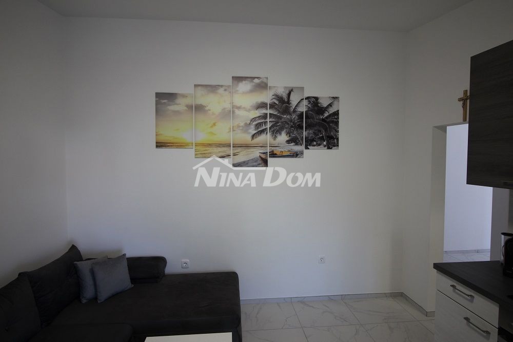 Sul lato sud dell'isola di Vir, condominio completamente ristrutturato.