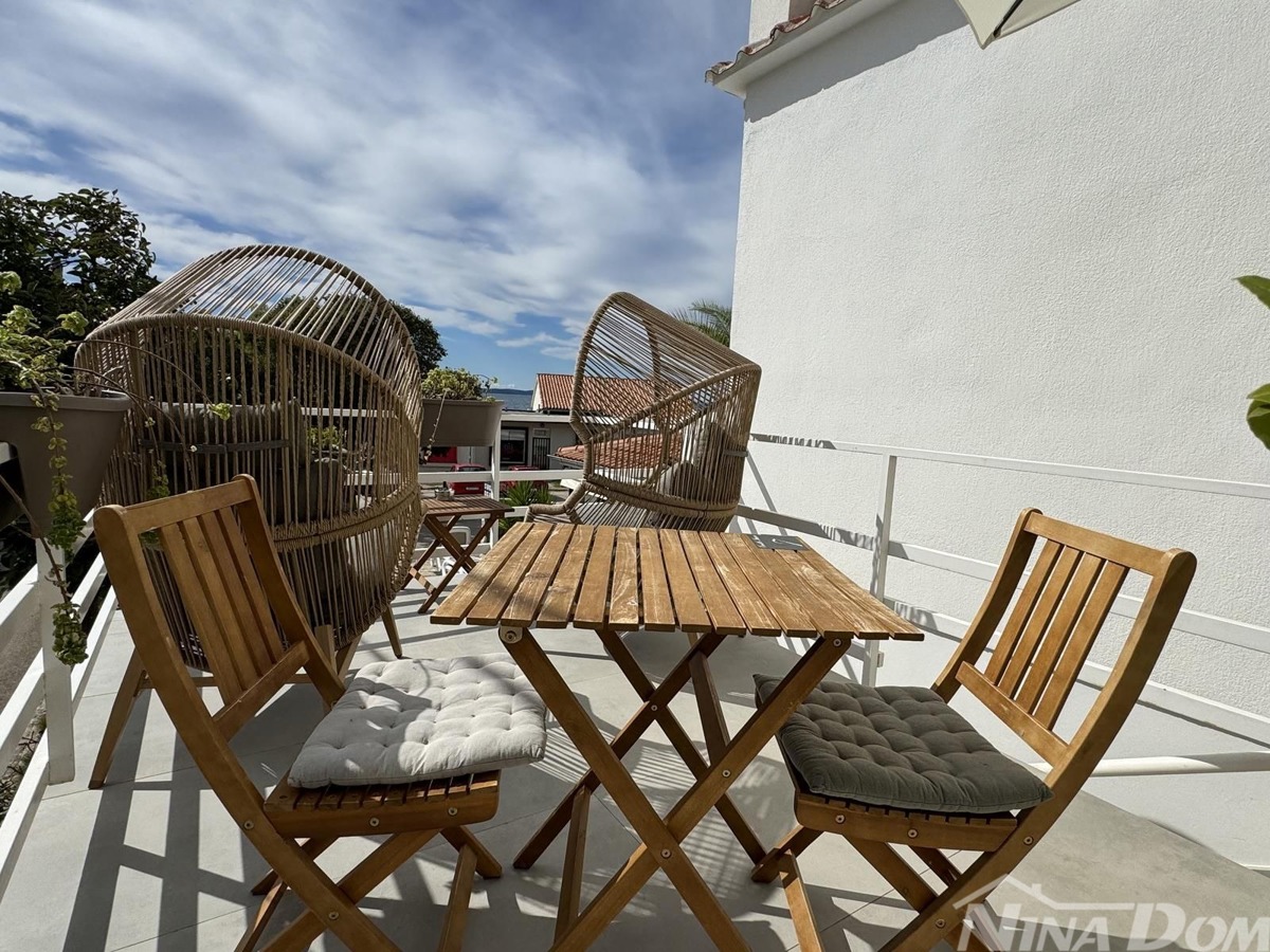 Dalmazia – Zara – Aparthotel in prima fila sul mare con parcheggio e bar