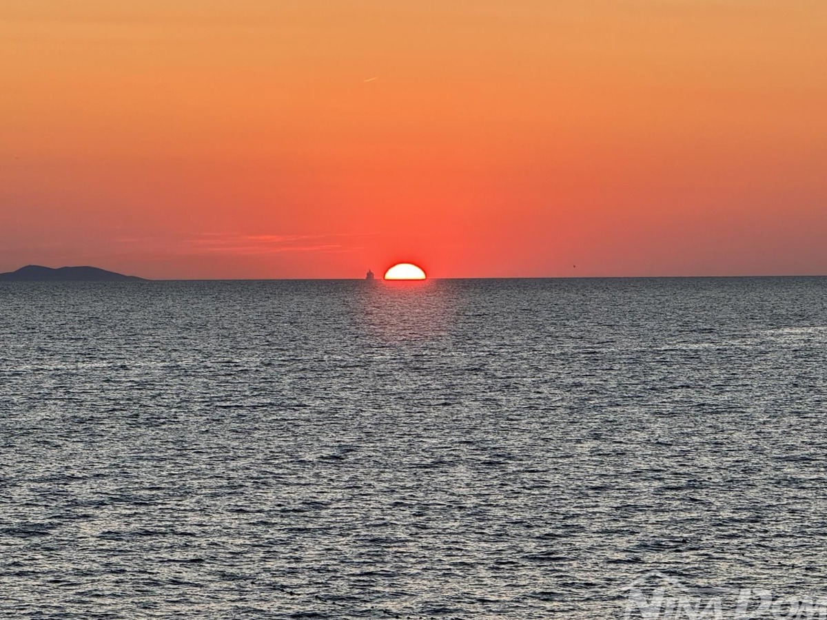 Dalmazia – Zara – Aparthotel in prima fila sul mare con parcheggio e bar