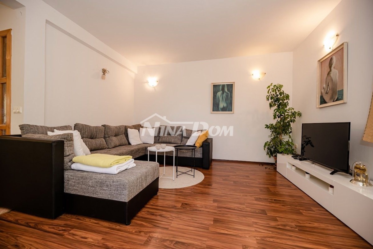 Casa confortevole in zona tranquilla con piscina