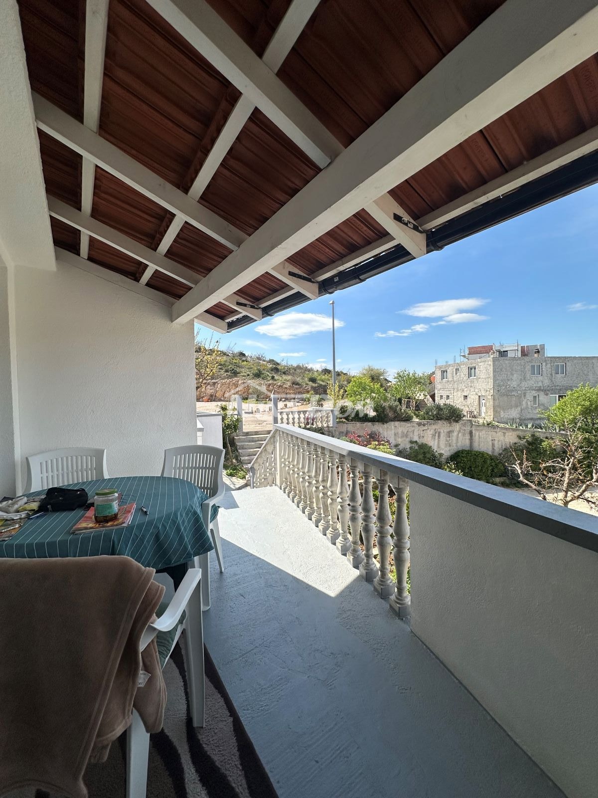 Casa con appartamenti a Drage, 4 unità + possibilità di ampliamento