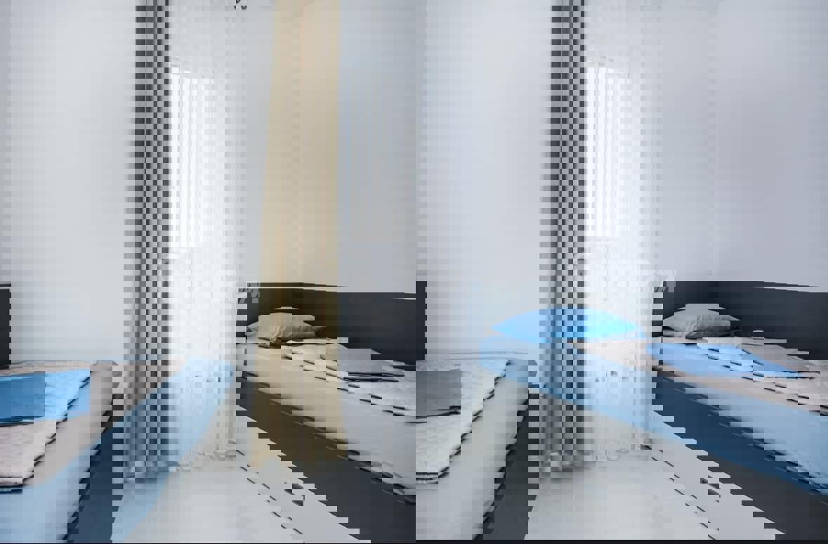 Palazzina con tre unità abitative, completamente attrezzata.