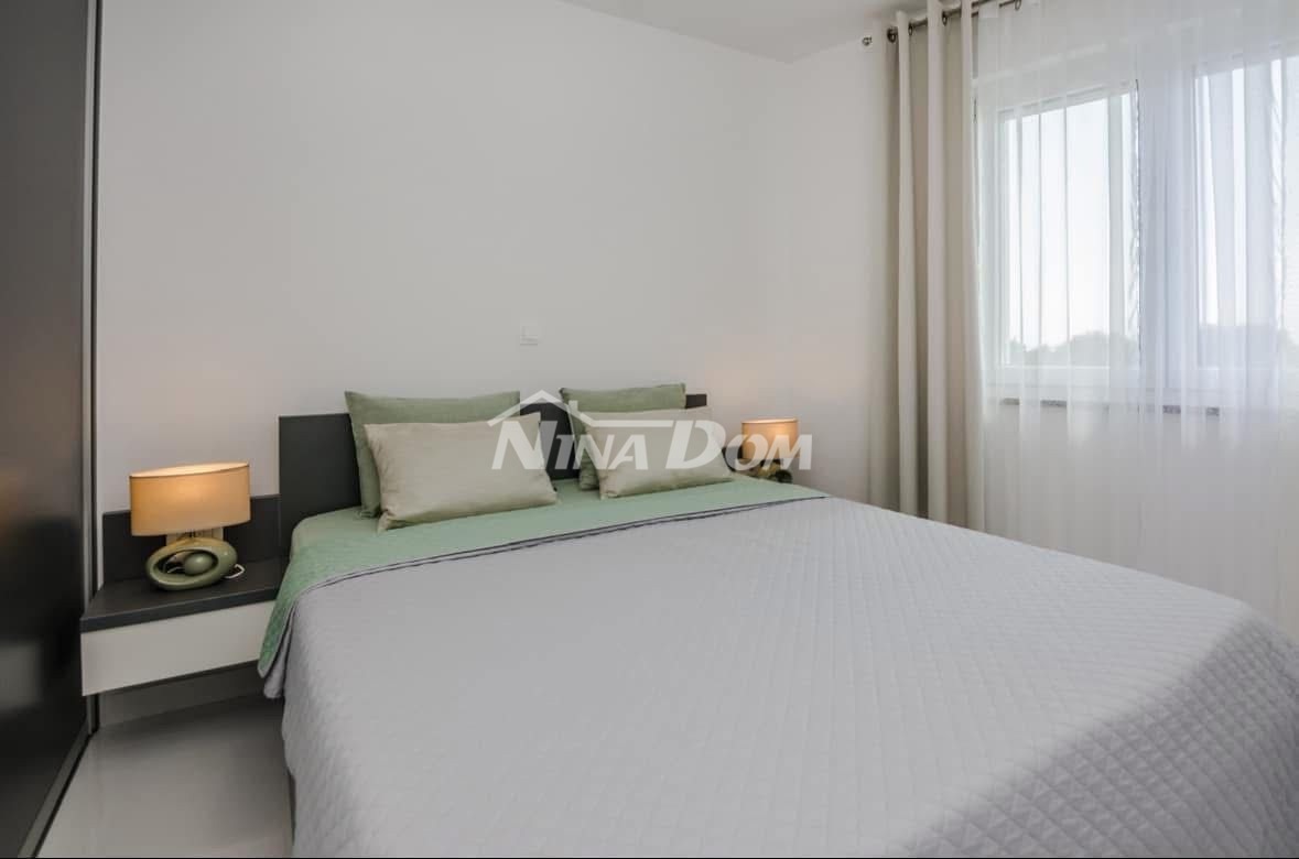 Palazzina con tre unità abitative, completamente attrezzata.