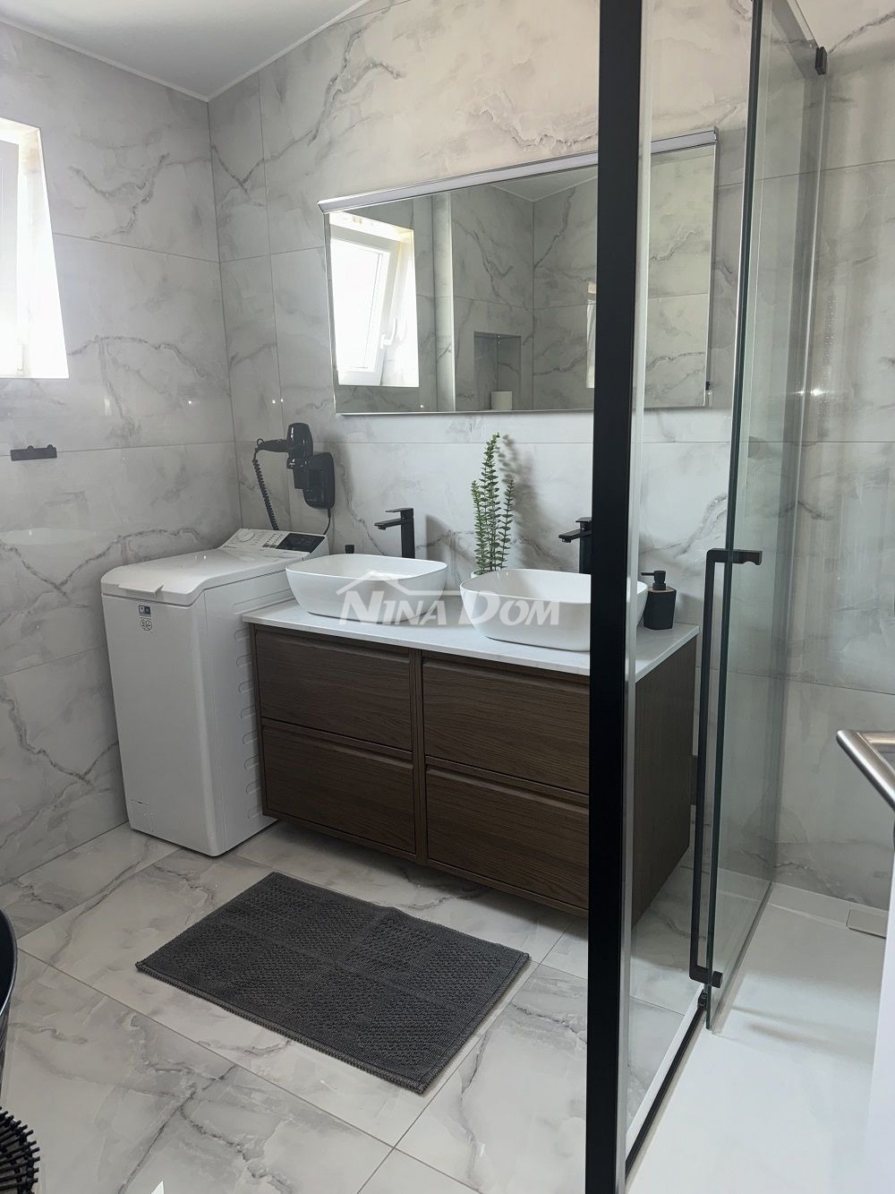 proprietà splendidamente decorata con vista sul mare aperto