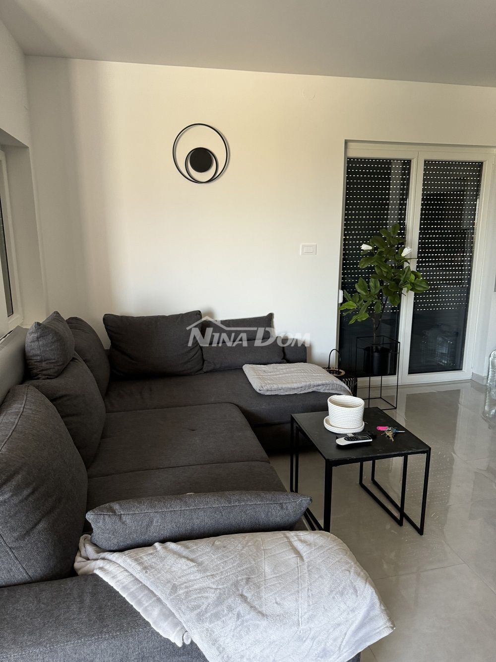 proprietà splendidamente decorata con vista sul mare aperto