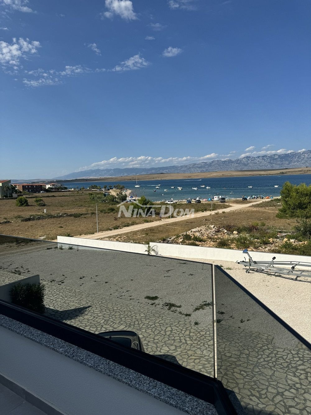 proprietà splendidamente decorata con vista sul mare aperto