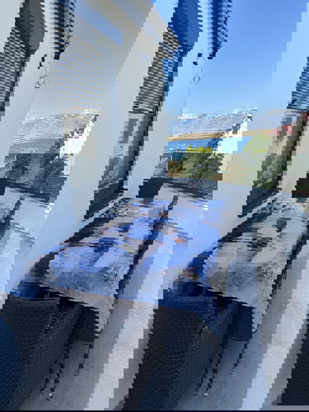 proprietà splendidamente decorata con vista sul mare aperto