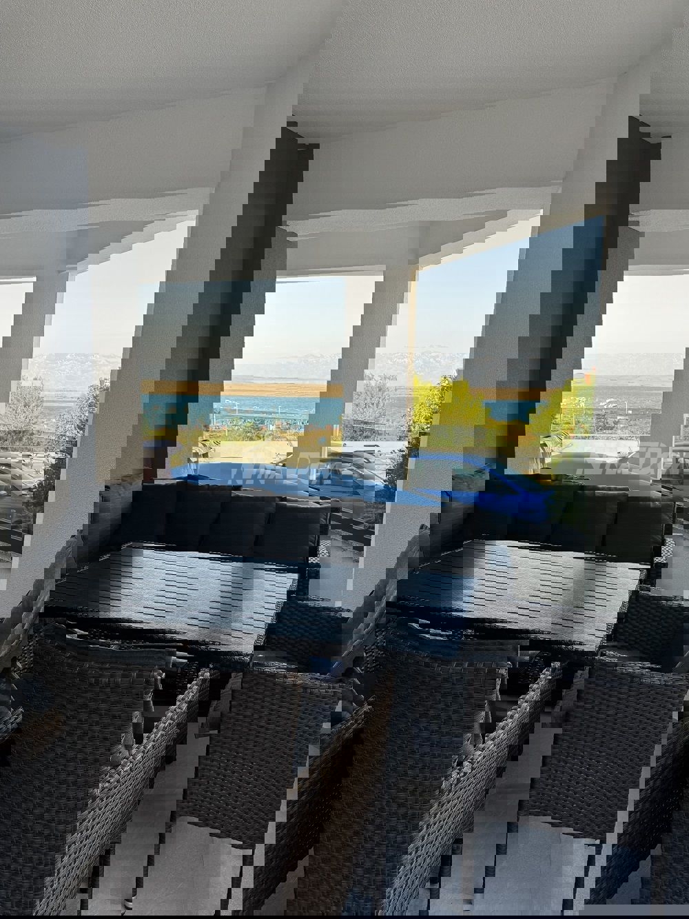 proprietà splendidamente decorata con vista sul mare aperto