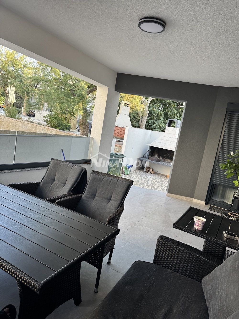 proprietà splendidamente decorata con vista sul mare aperto