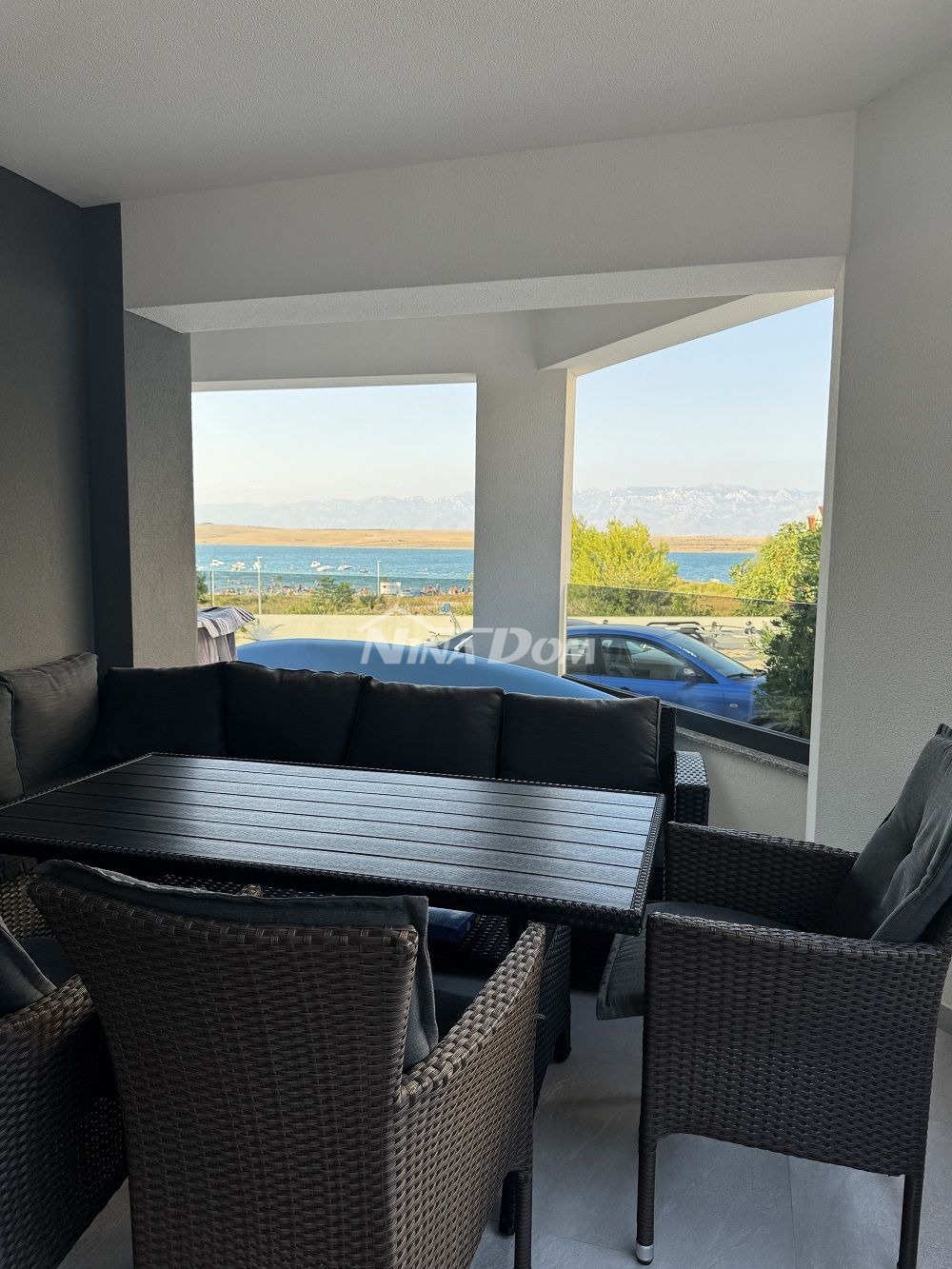 proprietà splendidamente decorata con vista sul mare aperto