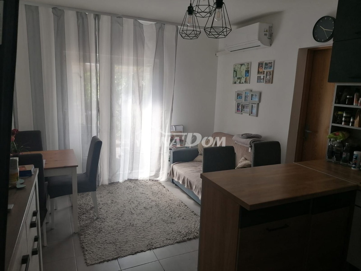 Proprietà familiare adatta sia per residenza occasionale che permanente