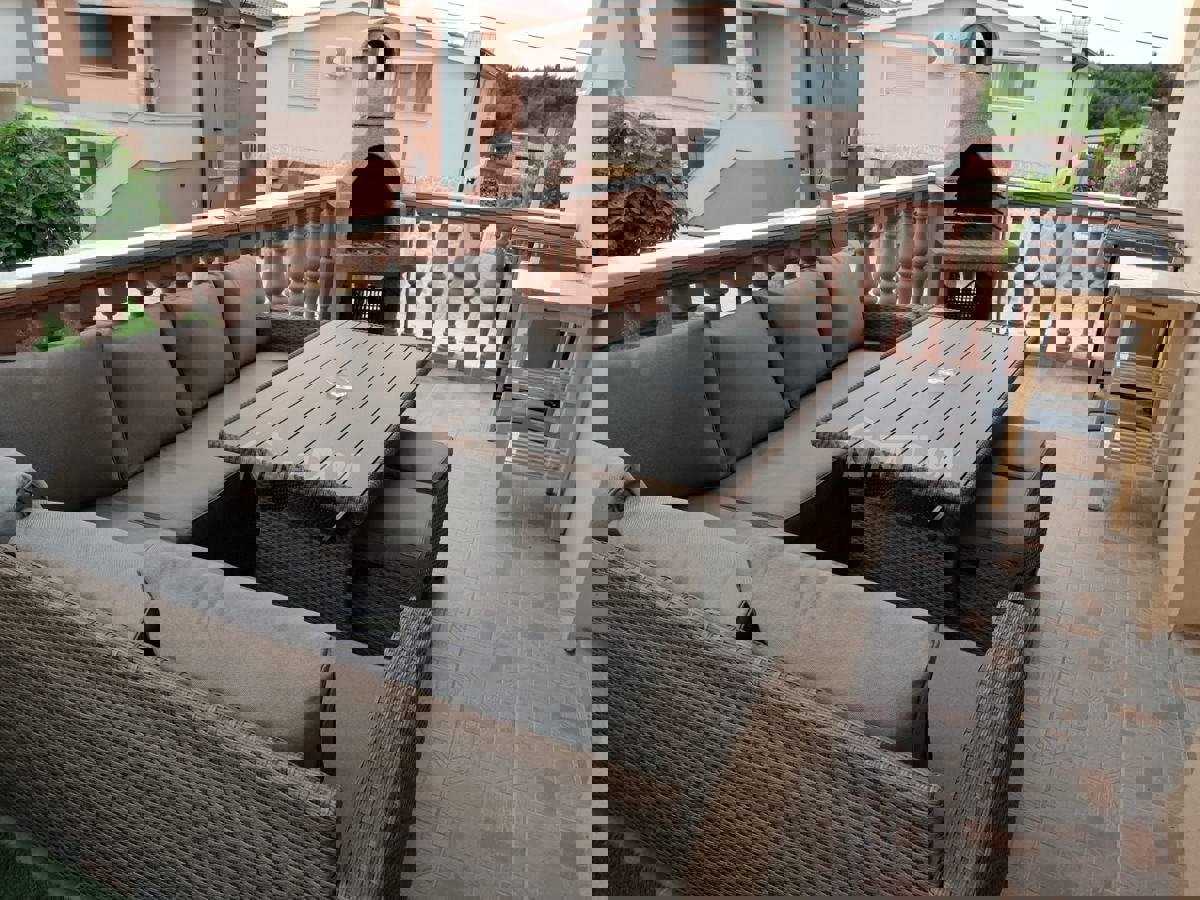 Proprietà familiare adatta sia per residenza occasionale che permanente