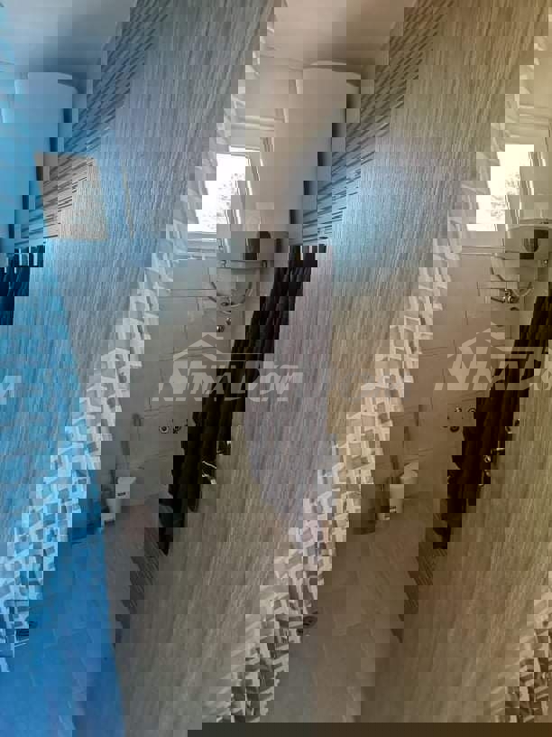 Proprietà familiare adatta sia per residenza occasionale che permanente