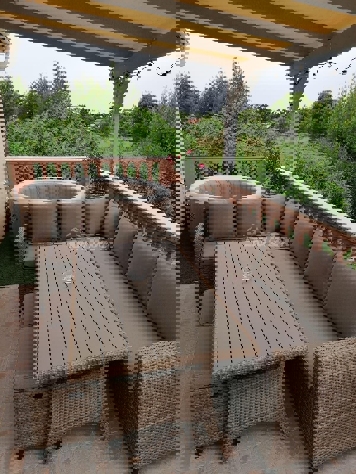 Proprietà familiare adatta sia per residenza occasionale che permanente