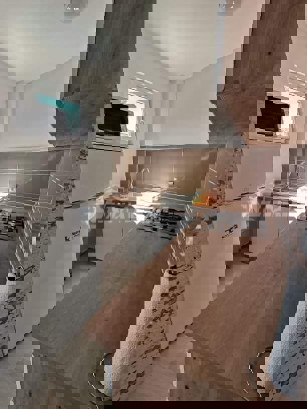 Proprietà familiare adatta sia per residenza occasionale che permanente