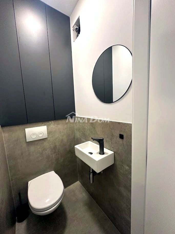 Zadar – posizione TOP a 50 m dalla spiaggia | 2 camere + soggiorno + terrazza panoramica 35,8 m²