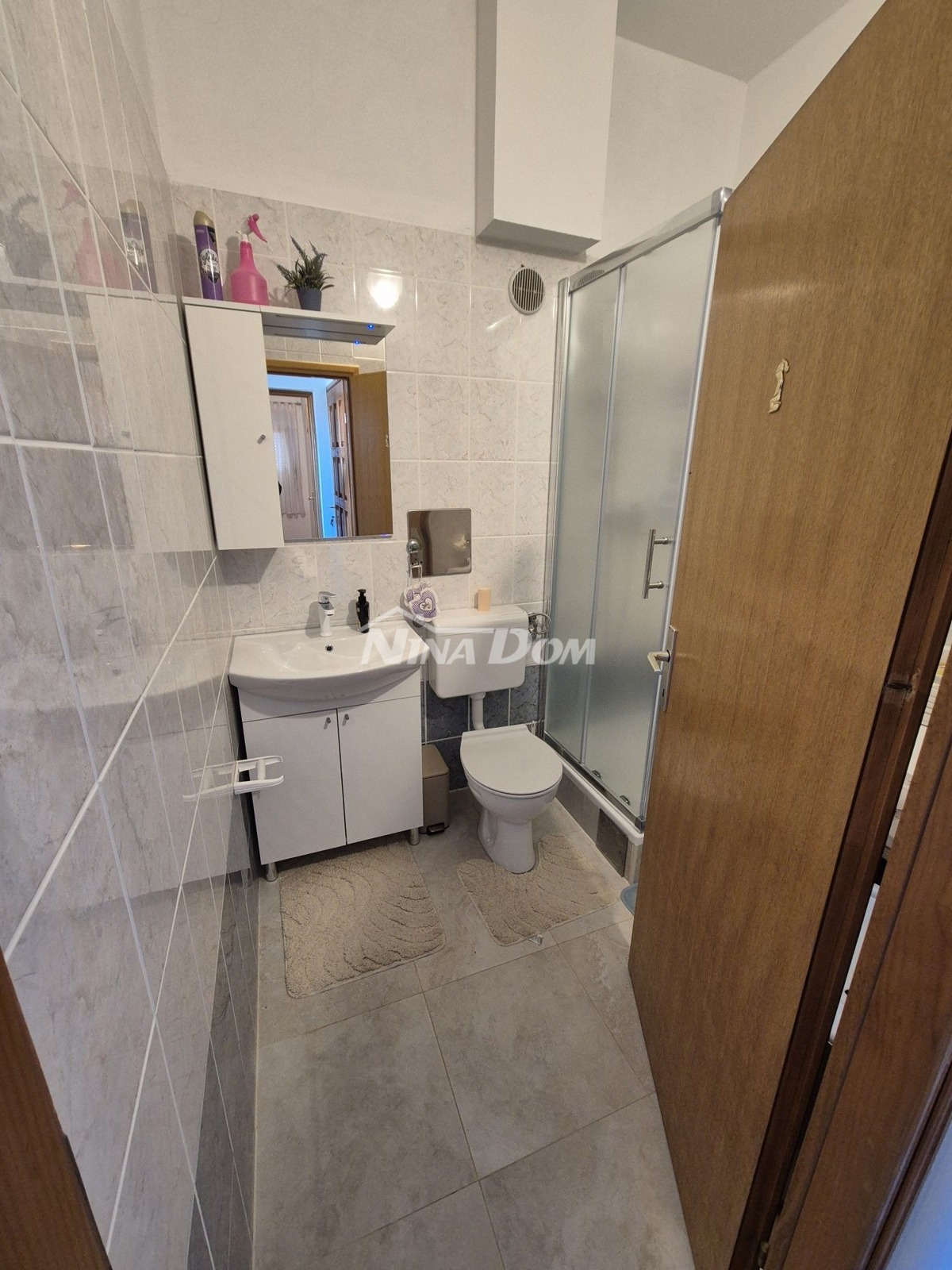 Appartamento a 180 metri dal mare, secondo piano.