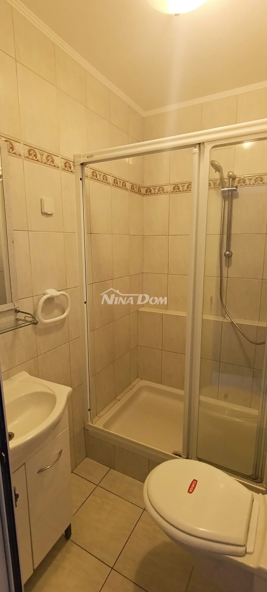 Lato sud a 90 metri dal mare condominio con giardino