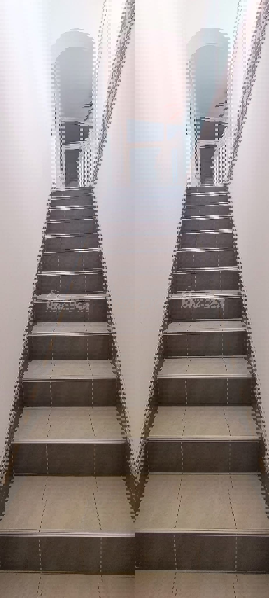 Lato sud a 90 metri dal mare condominio con giardino