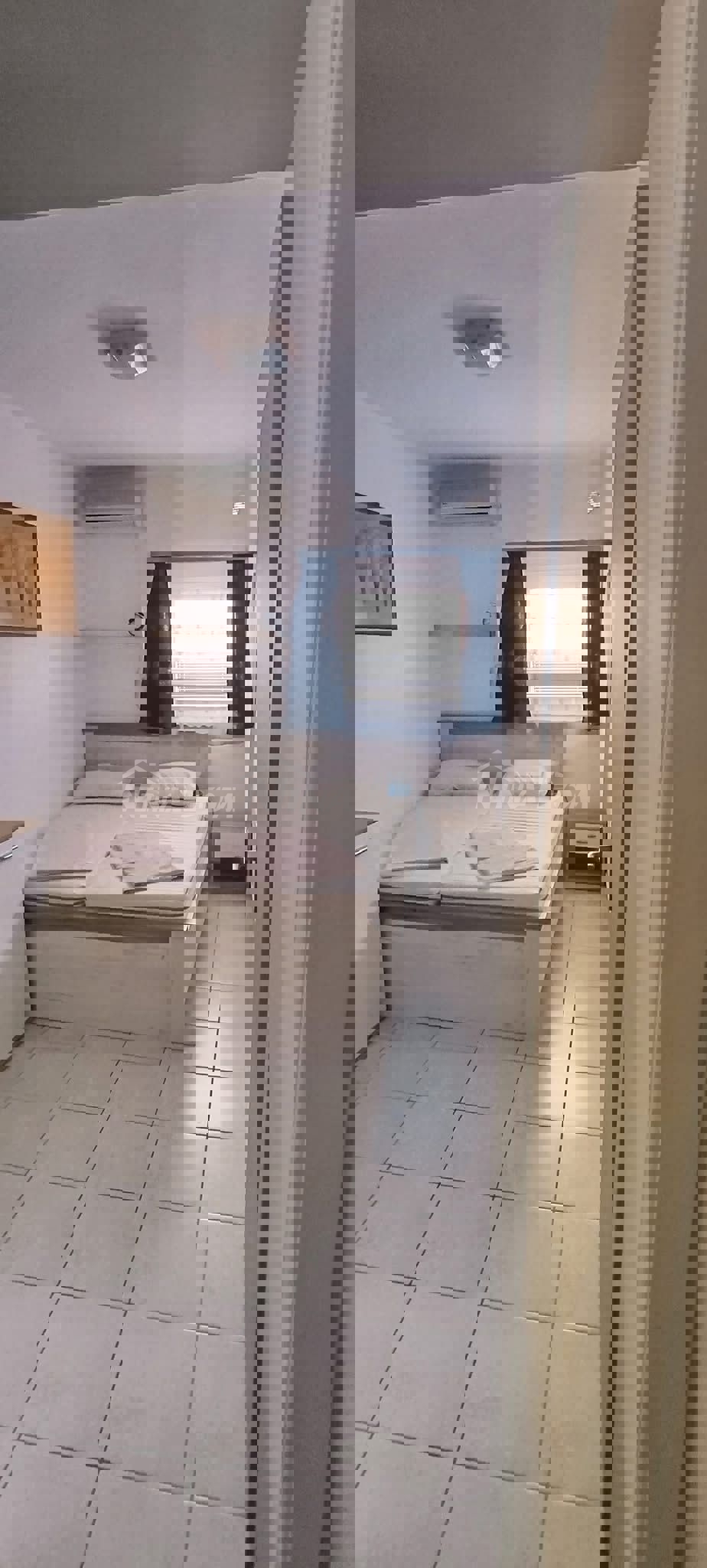 Lato sud a 90 metri dal mare condominio con giardino