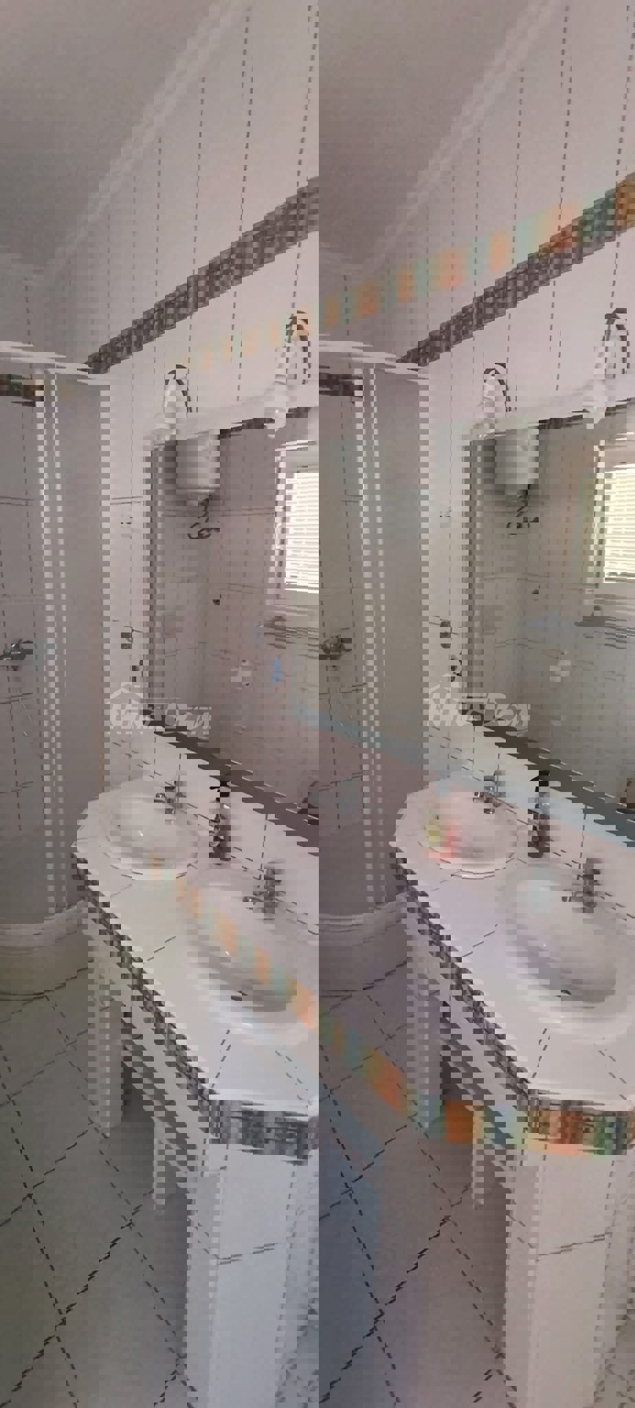 Lato sud a 90 metri dal mare condominio con giardino