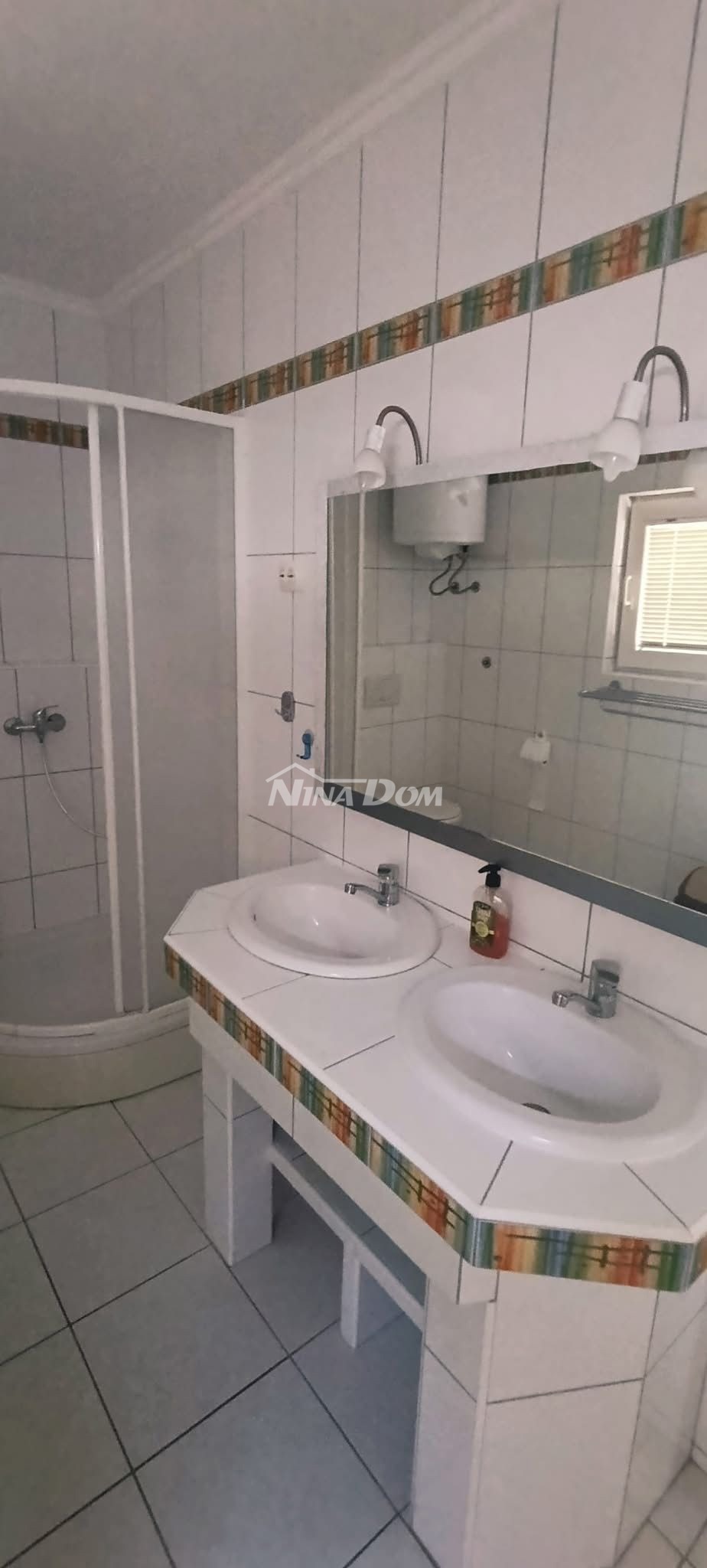 Lato sud a 90 metri dal mare condominio con giardino