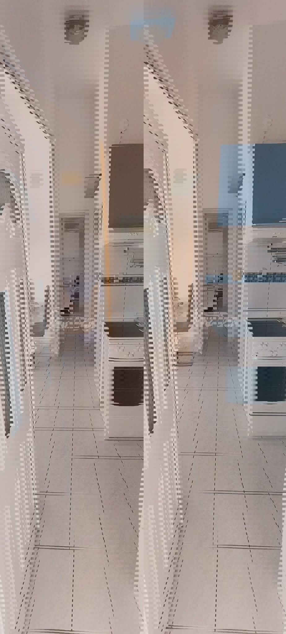 Lato sud a 90 metri dal mare condominio con giardino