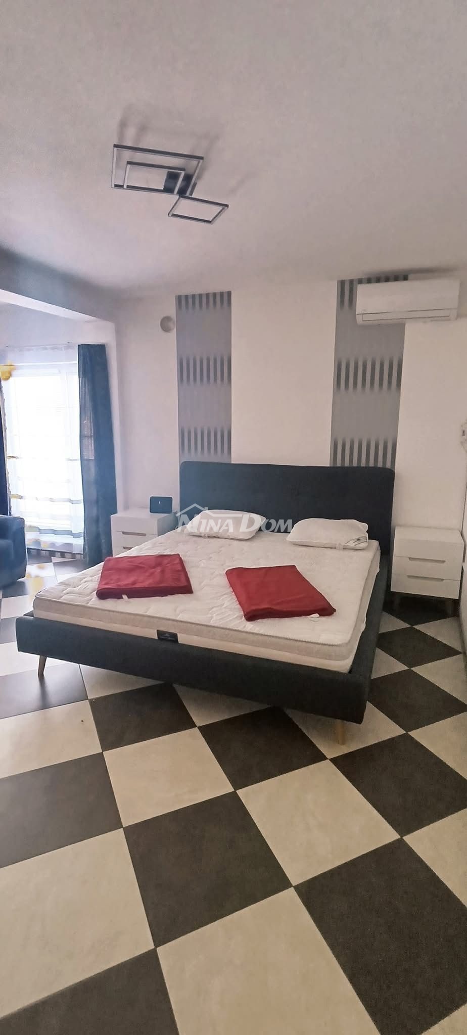 Lato sud a 90 metri dal mare condominio con giardino