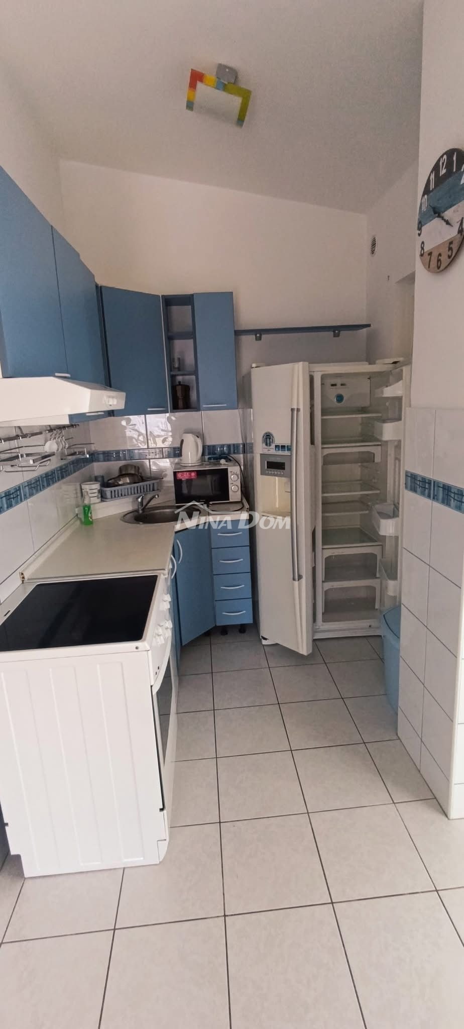 Lato sud a 90 metri dal mare condominio con giardino