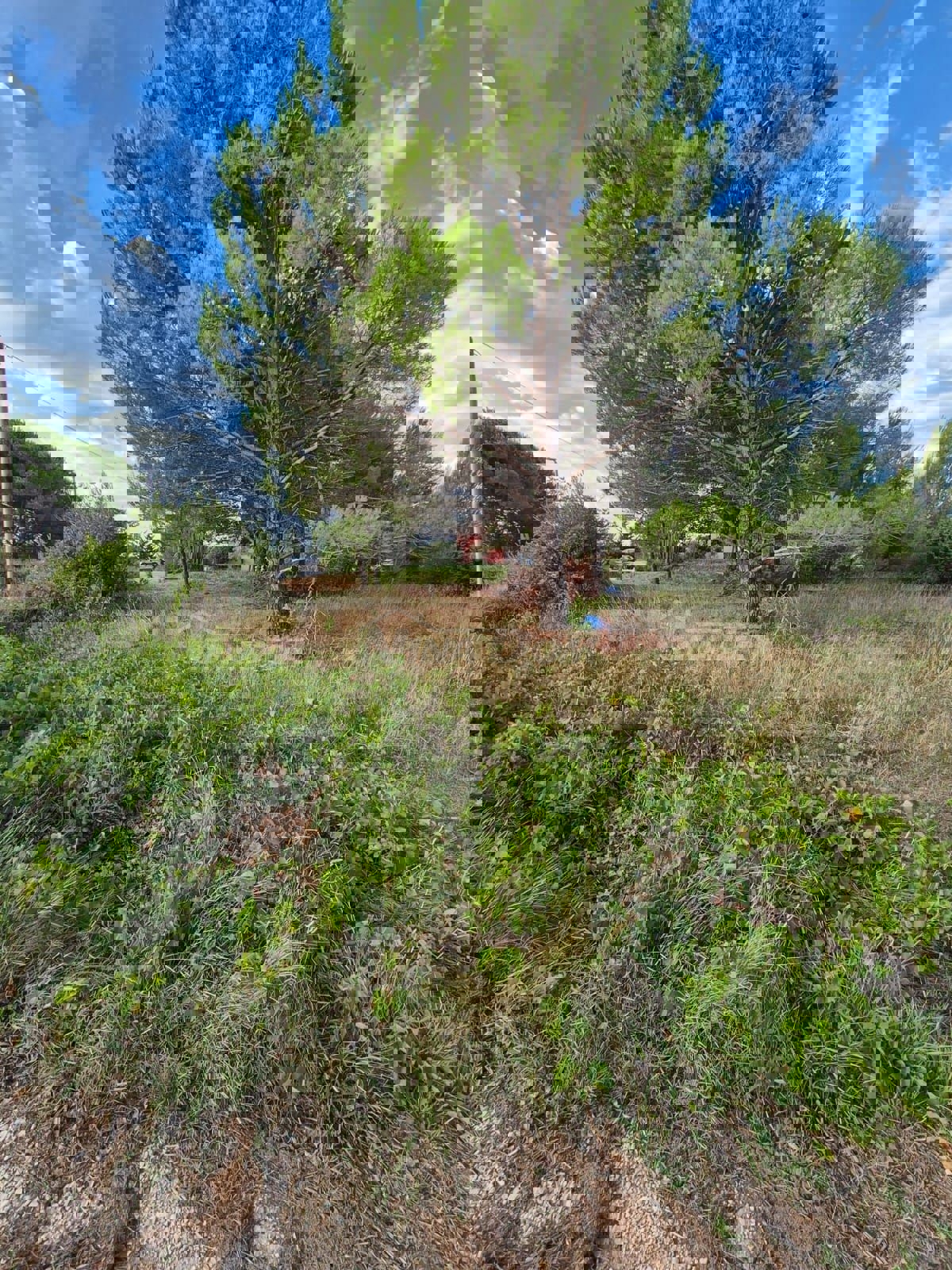 Terreno edificabile di 412 m2, forma regolare.