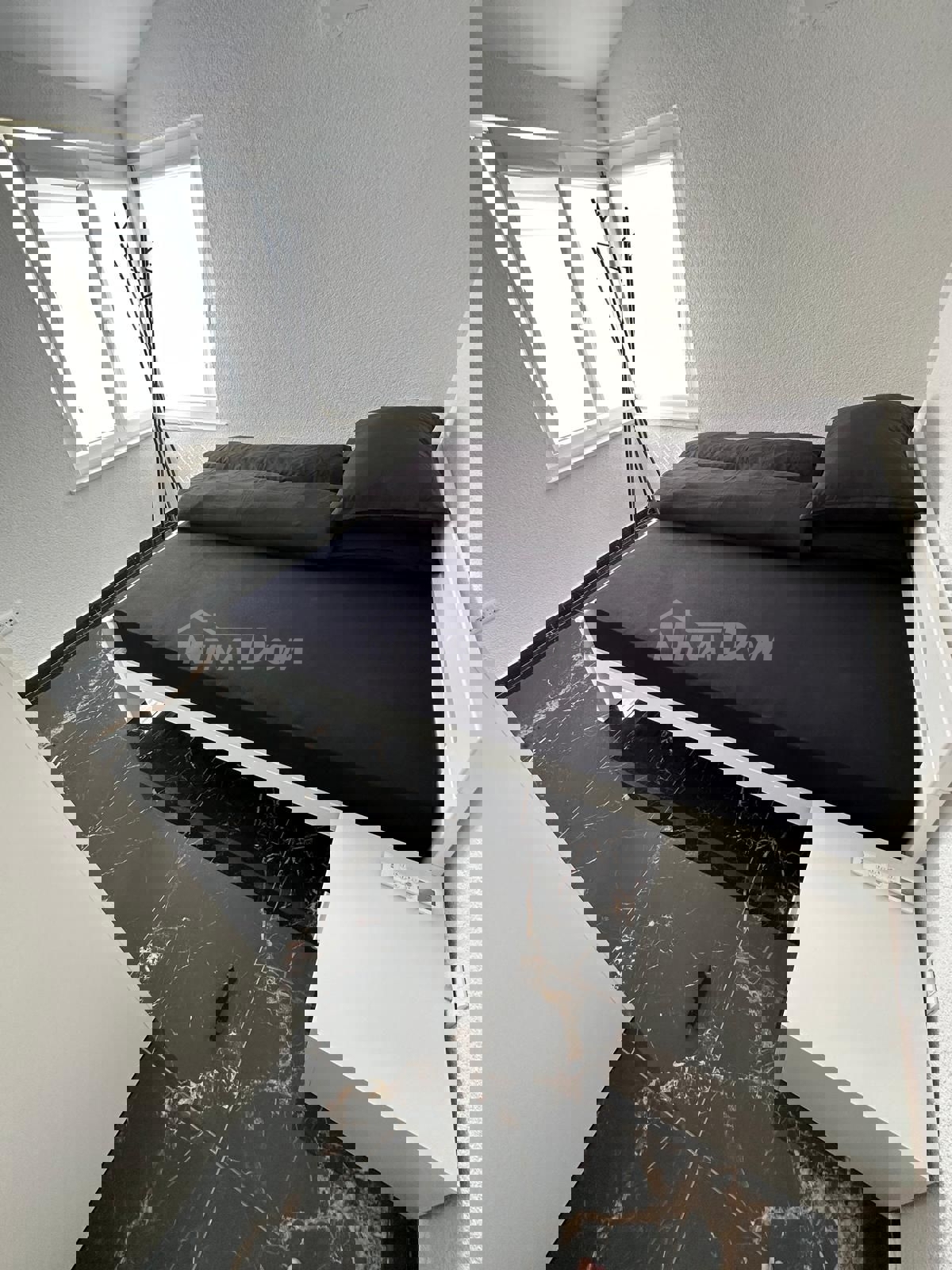 Appartamento in bella posizione con due posti auto e cantina.