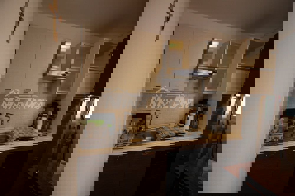 Appartamento al piano terra con due camere da letto a 80 metri dalla spiaggia