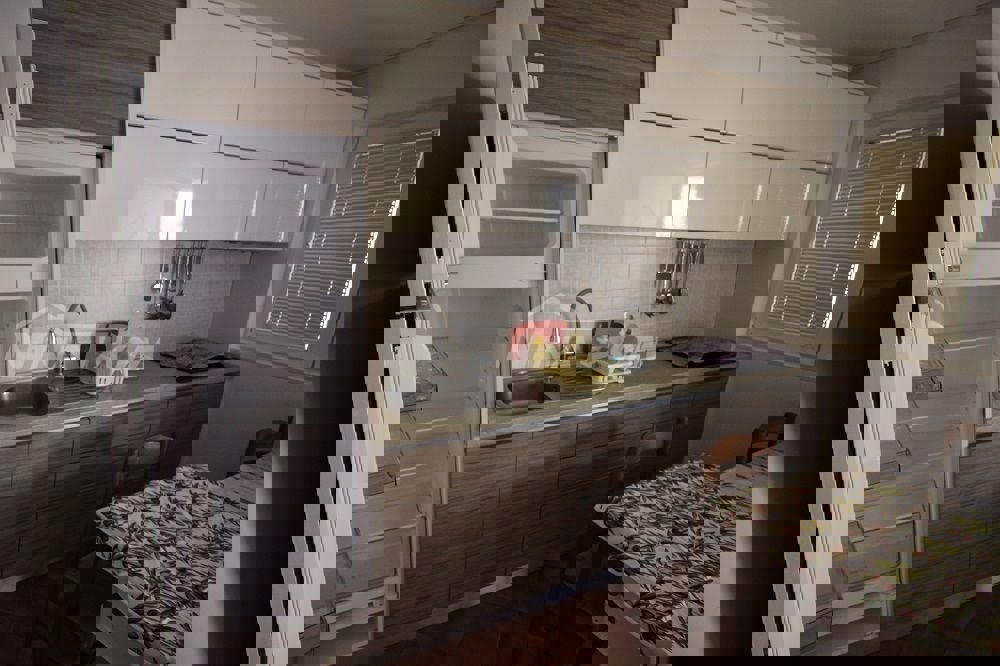 Appartamento al piano terra con due camere da letto a 80 metri dalla spiaggia