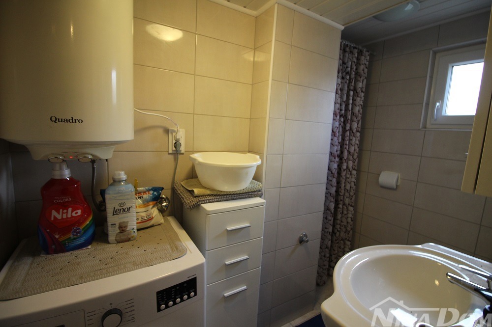 Immobile seconda fila mare con bellissimo giardino