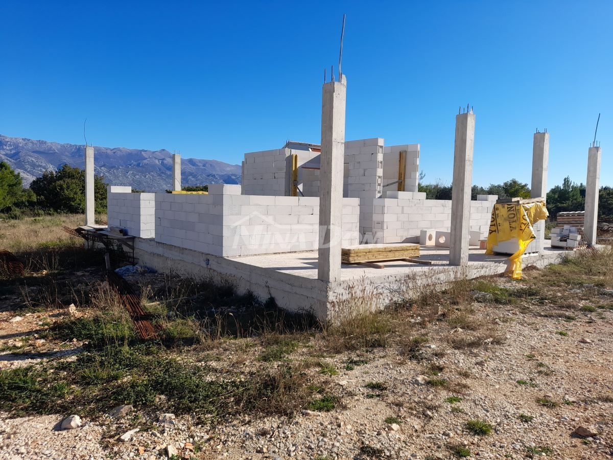 In vendita! Casa in costruzione a Ražanac, 1200m dal mare, vista Velebit!