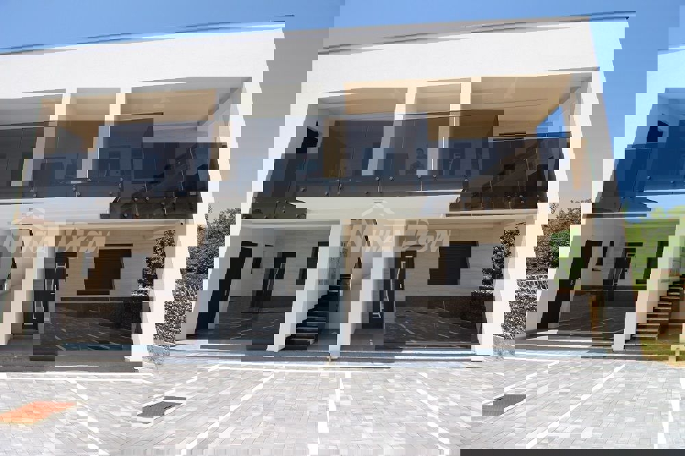 Nuovo edificio, lato sud, 