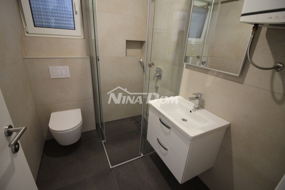 Nuovo edificio, lato sud,