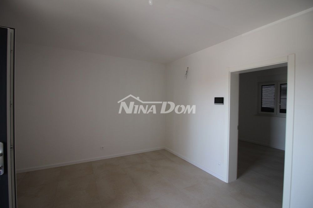 Nuovo edificio, lato sud,