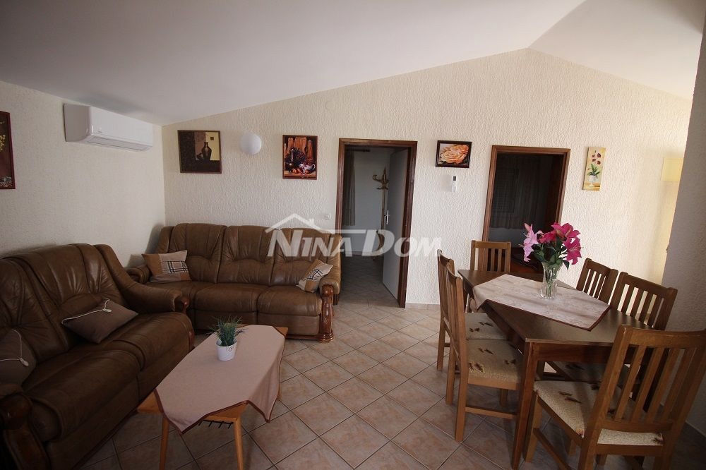 proprietà indipendente lato sud a 120 metri dalla spiaggia